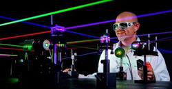 Combien de pointeurs laser faudrait-il pour être létal?